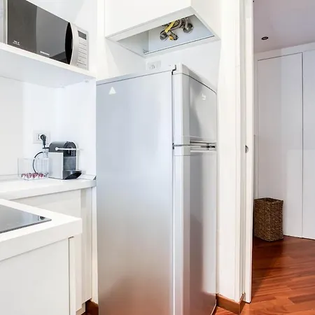 Easylife - - Montenero 10 - Porta Romana Daire