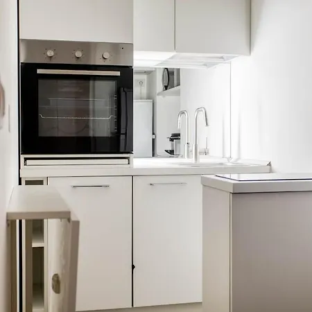 Easylife - - Montenero 10 - Porta Romana Milan