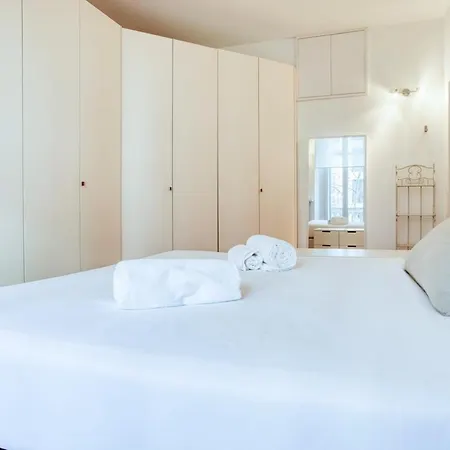 Apartment Easylife - - Montenero 10 - Porta Romana *