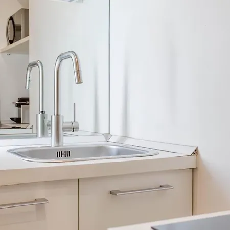 Easylife - - Montenero 10 - Porta Romana Apartment Milan